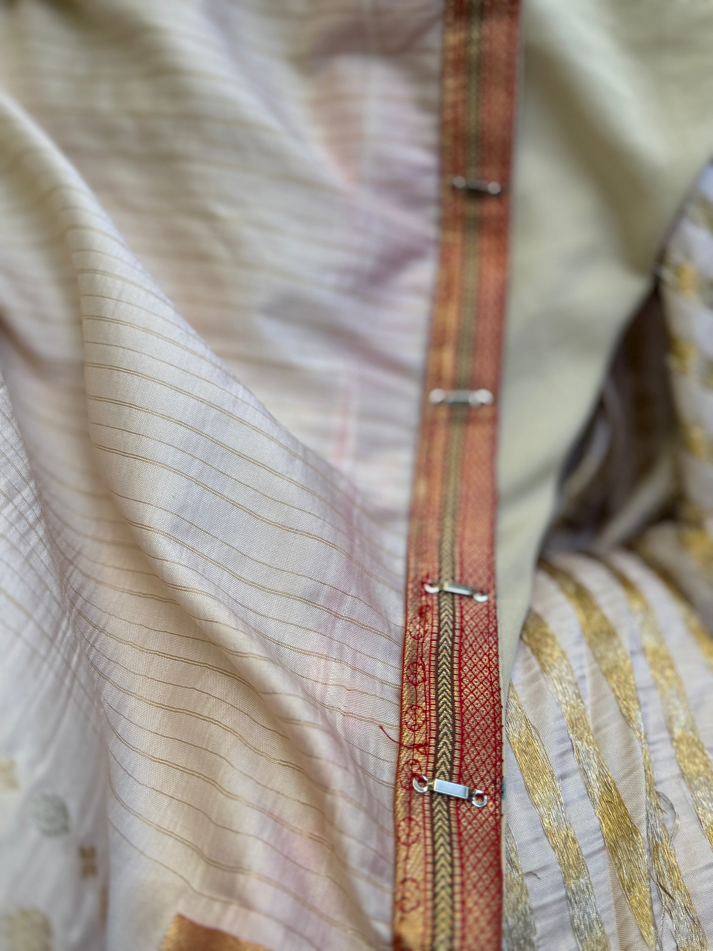 Traditional Off-white Banarasi saree with Red Border (Pre-stitched Saree)