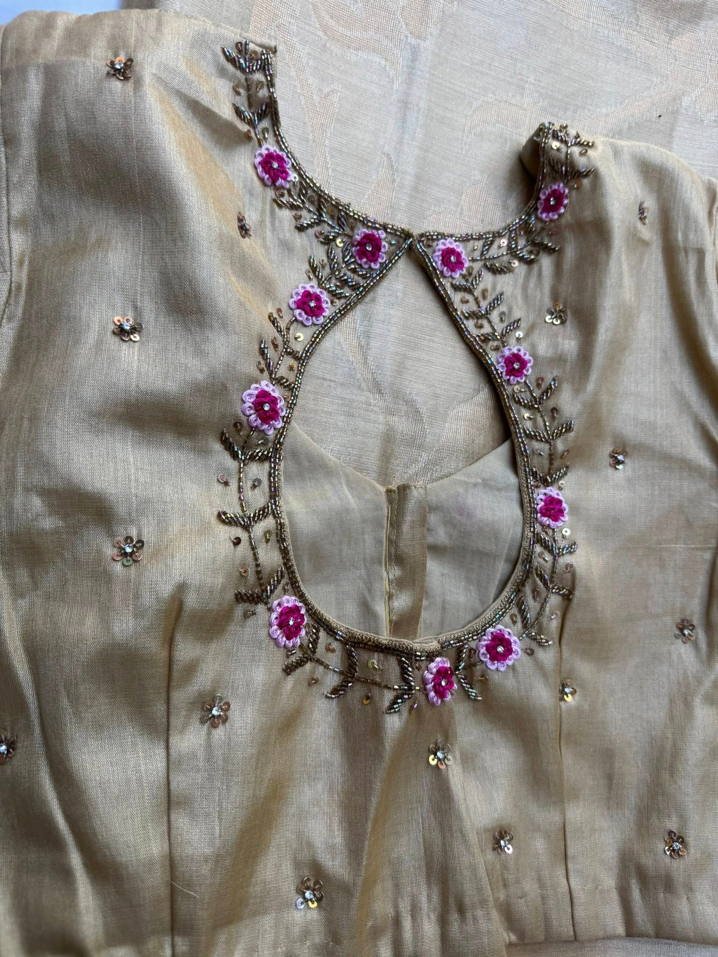 Mangalagiri Tissue Saree in Antique Gold