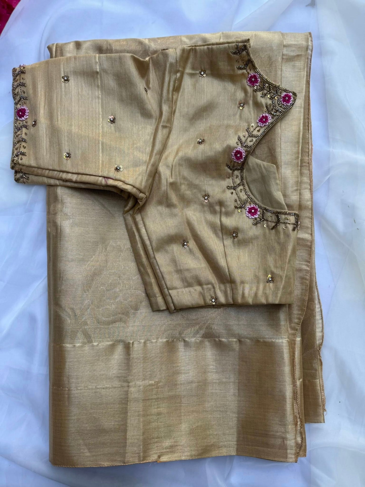 Mangalagiri Tissue Saree in Antique Gold
