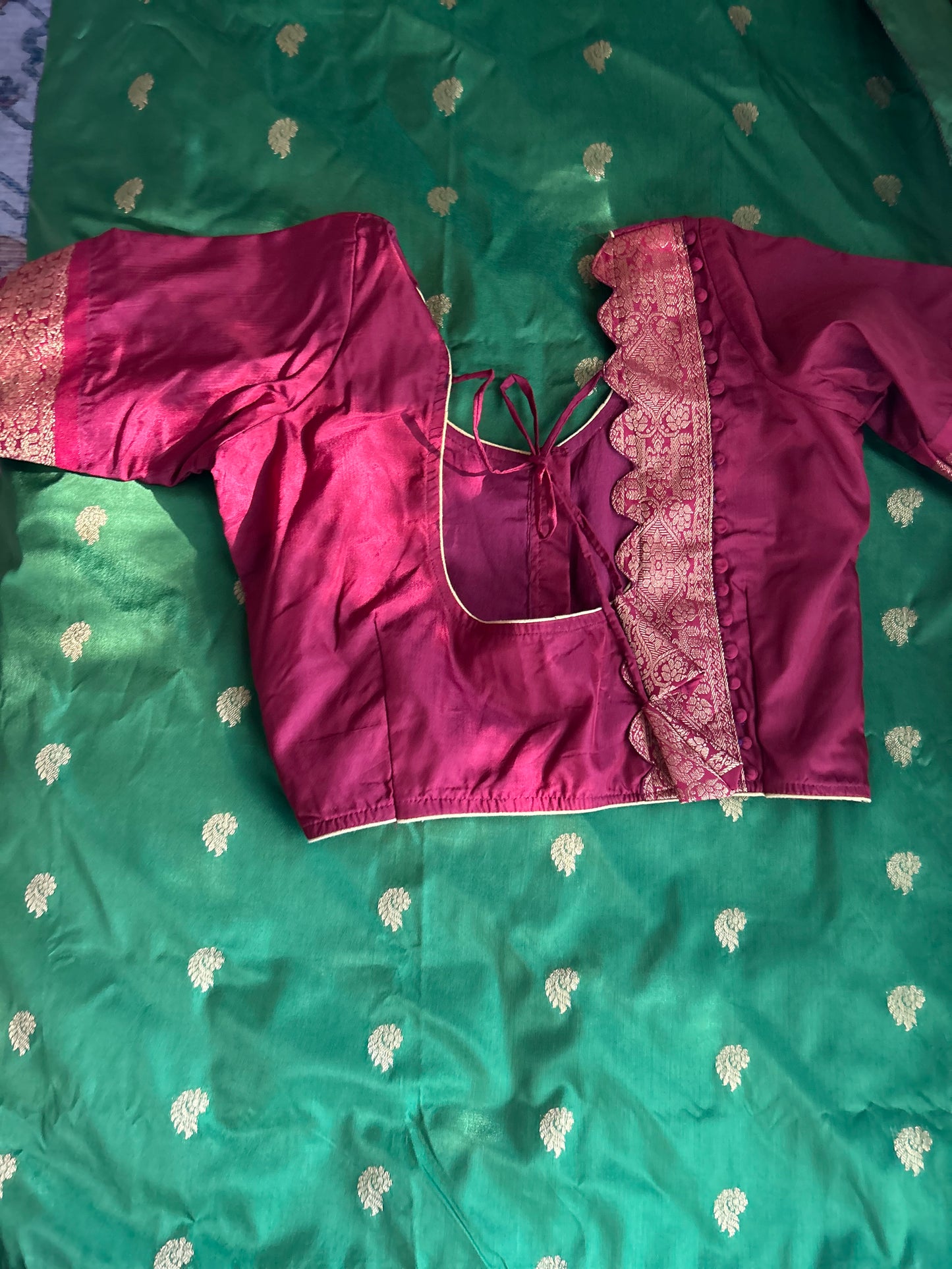 Soft Gadwal Saree in Green with stitched blouse.