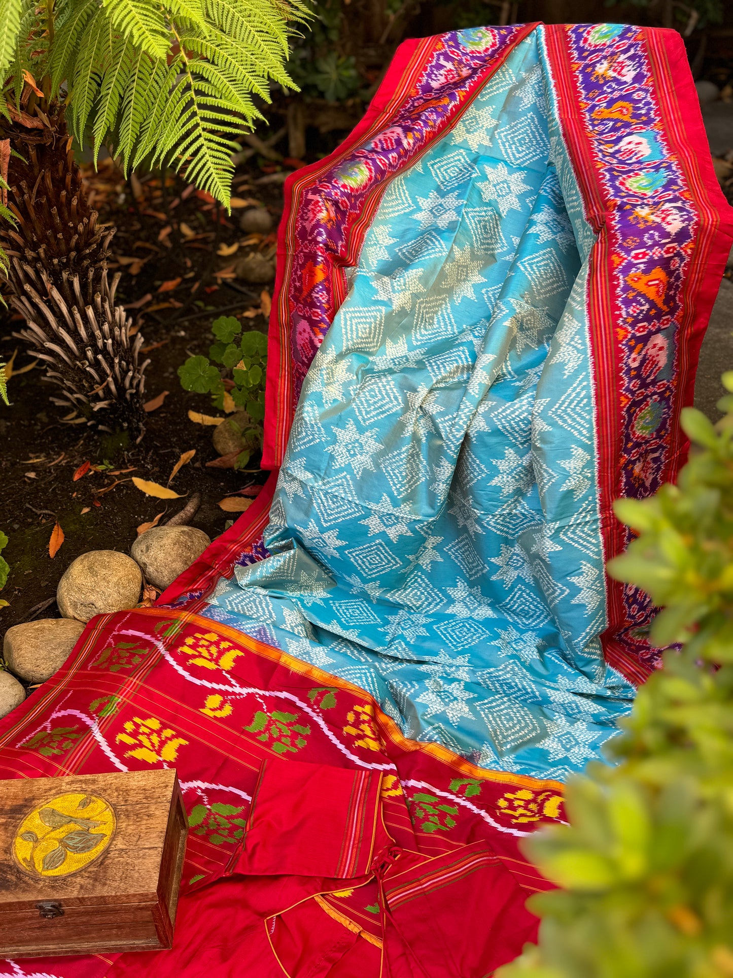 Blue ikkath Patola with Red Border