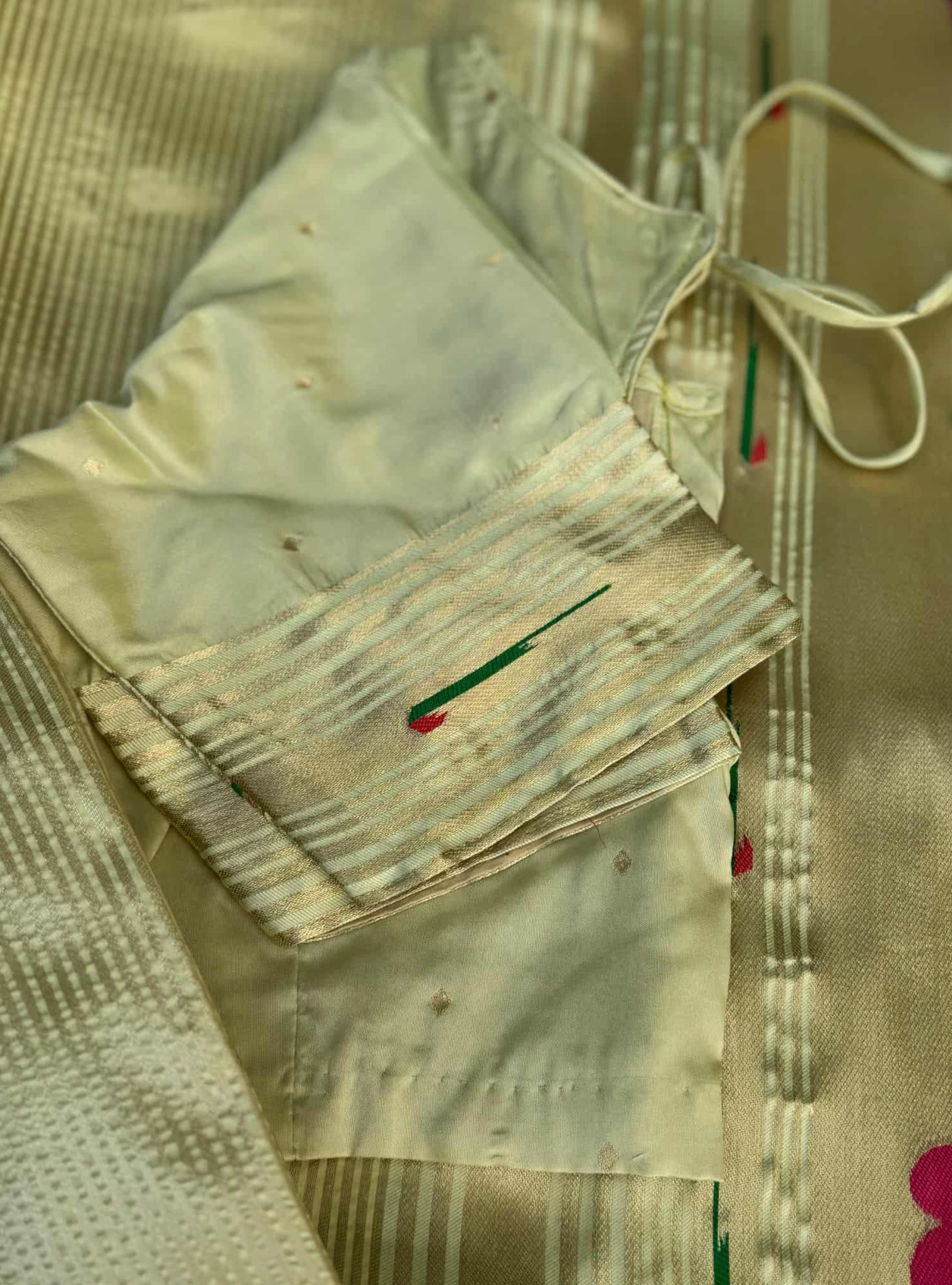 Banarasi Saree with Muniya Border and Paitani Pallu (Pre-Stitched Saree)