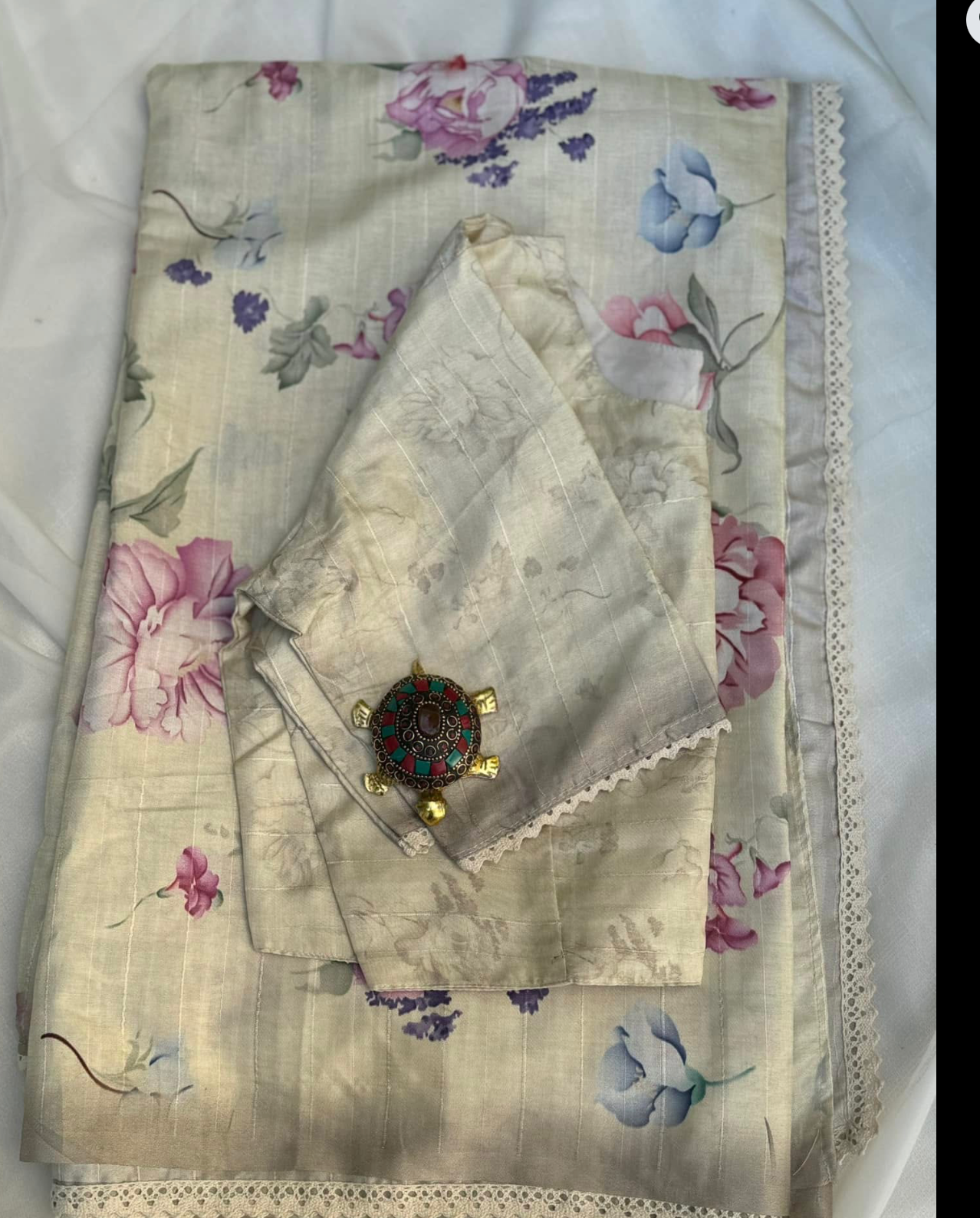 Flowy Lenin Tusser Saree in Pastel Yellow
