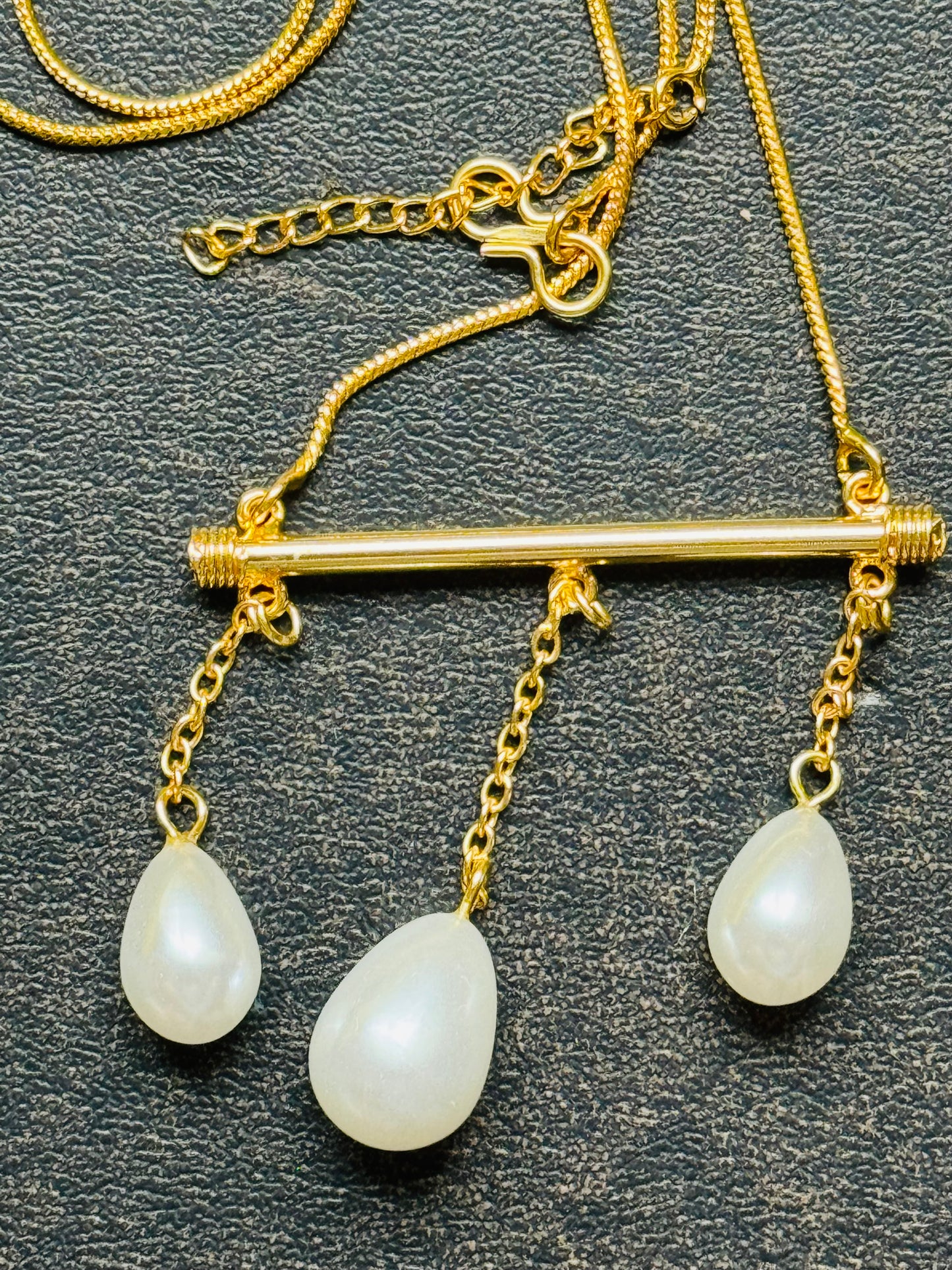 3 Pearl Droplets Necklace