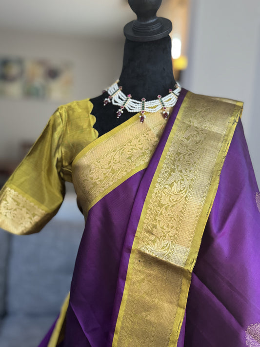 Kanjeevaram Sarees with Contrasting Borders(Dark Purple with tender Green)