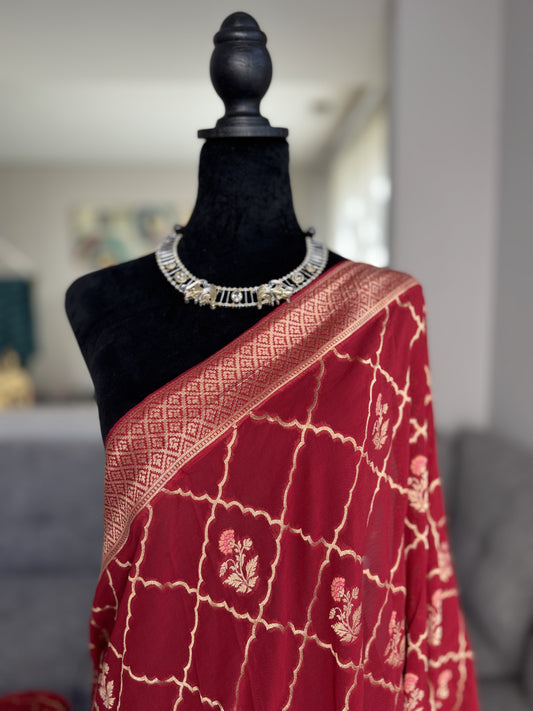 Pure Georgette Saree in Red