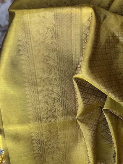 Kanjeevaram Sarees with Contrasting Borders(Dark Purple with tender Green)