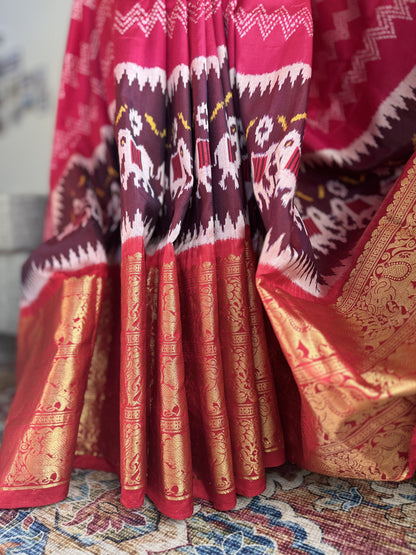 Pink ikkath Patola with Red Kanchi Border.