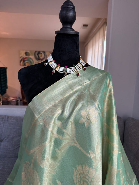 Mangalagiri Tissue Saree in Green Tone